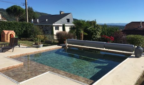 Réalisation d'une piscine sur mesure 4.5 x 4.5 à Thiers avec PVC 3D 